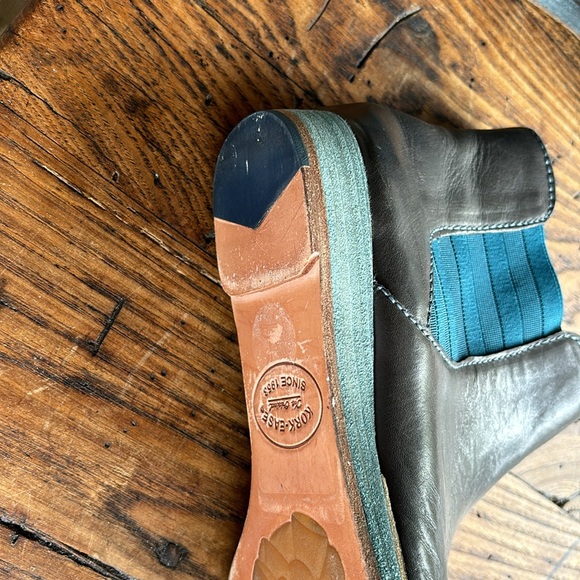 Size 7 Eu 38 Kork Ease Grey and Teal leather Ankle Boots Flats - Picture 9 of 10